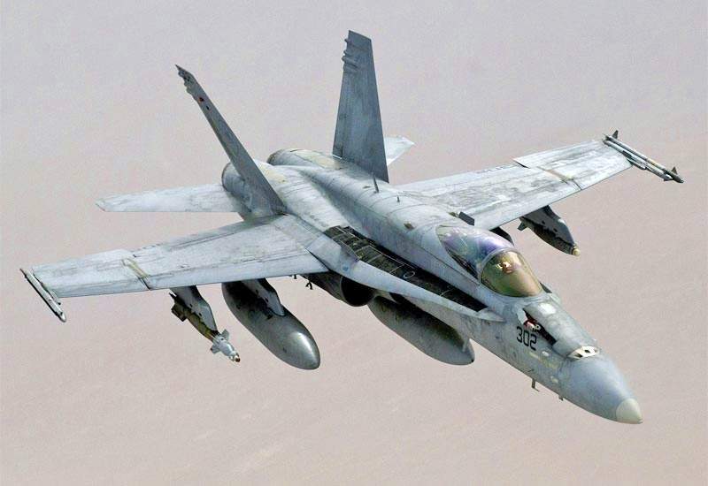 McDonnell Douglas F/A-18 Hornet: American carrier-capable multirole strike aircraft