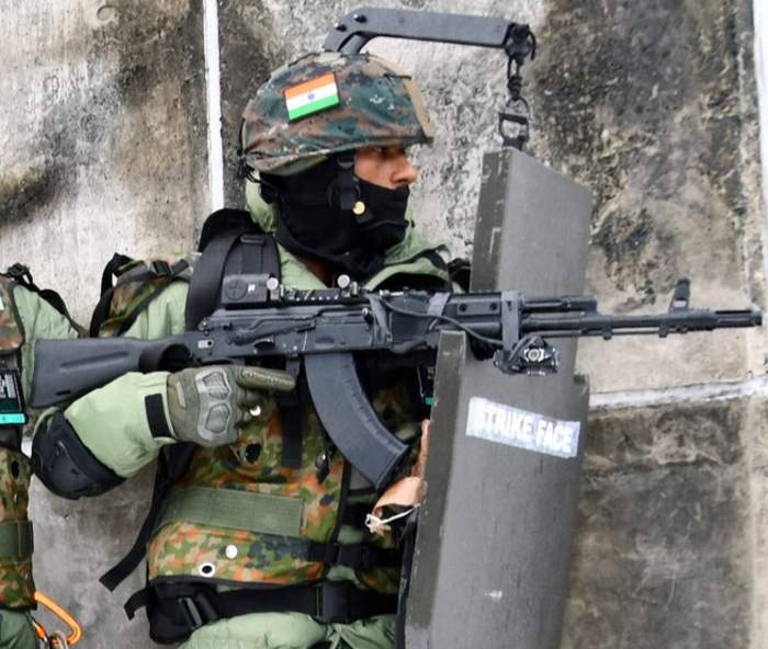 AK-203: Russian assault rifle