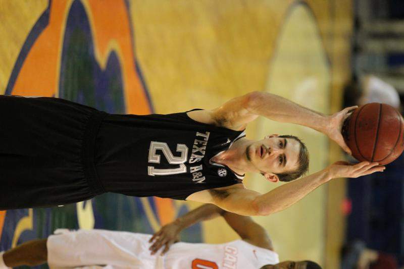 Alex Caruso: American basketball player (born 1994)