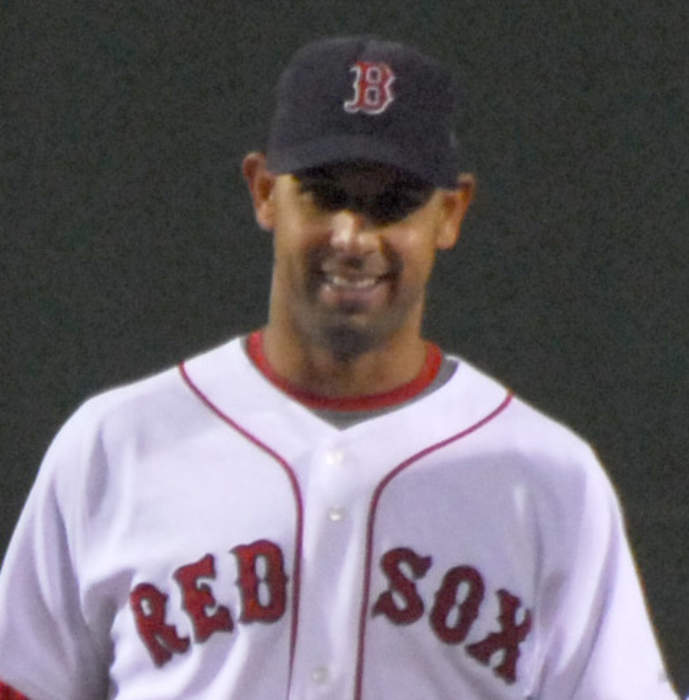 Alex Cora: Puerto Rican baseball player and manager (born 1975)