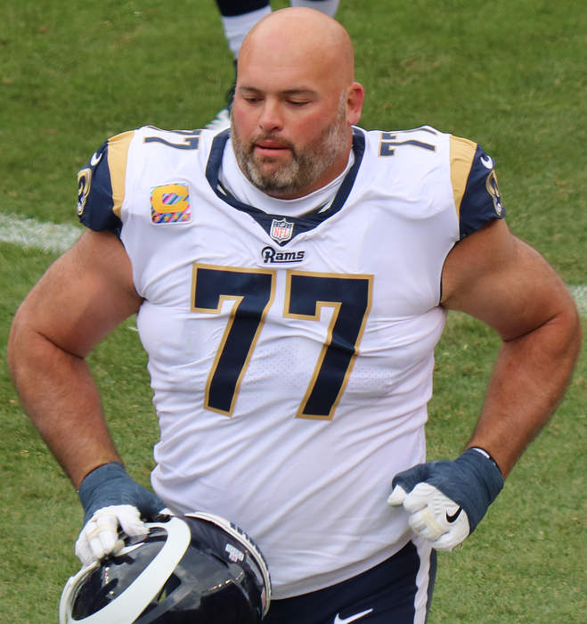 Andrew Whitworth: American football player (born 1981)