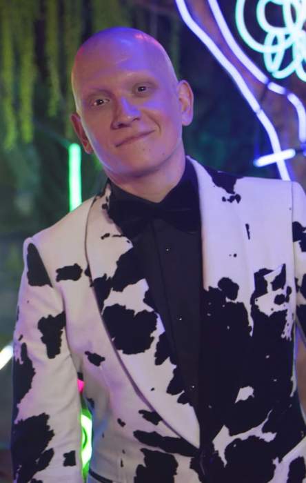 Anthony Carrigan (actor): American actor (born 1983)