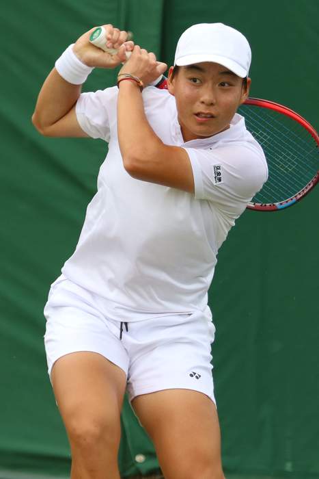 Bai Zhuoxuan: Chinese tennis player (born 2002)