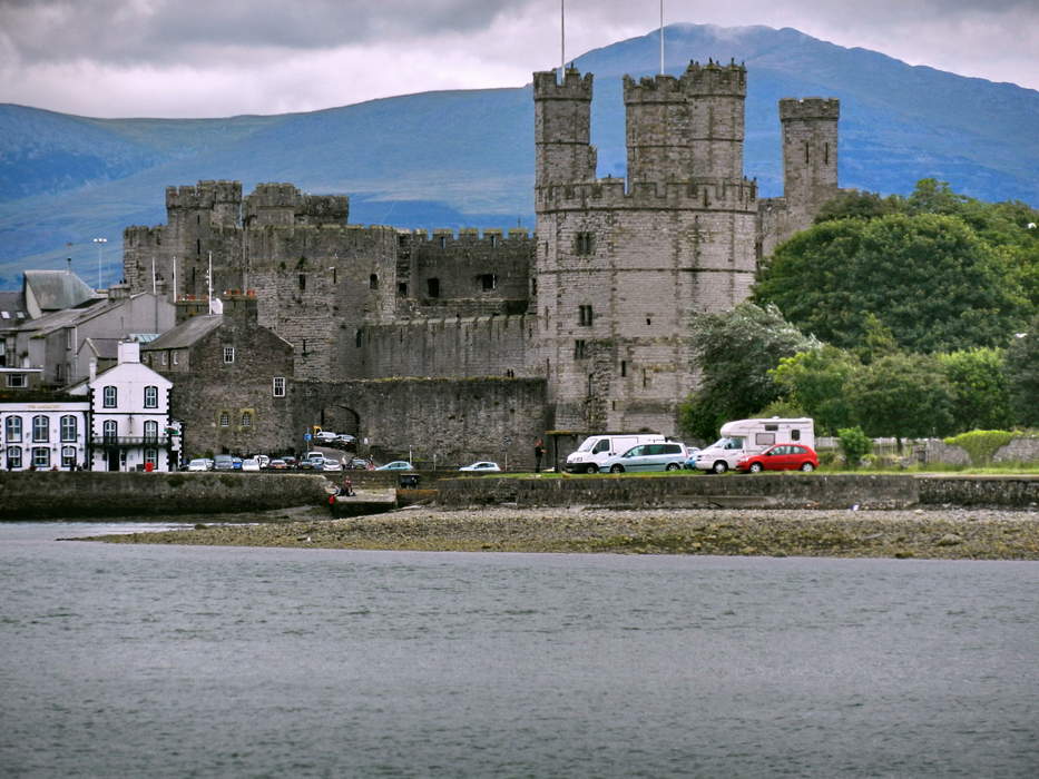 Caernarfon: Town in Gwynedd, Wales