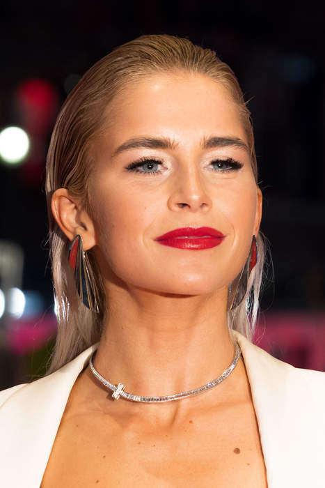 Caroline Daur: German fashion blogger