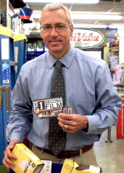 Drew Pinsky: American media personality and physician (born 1958)