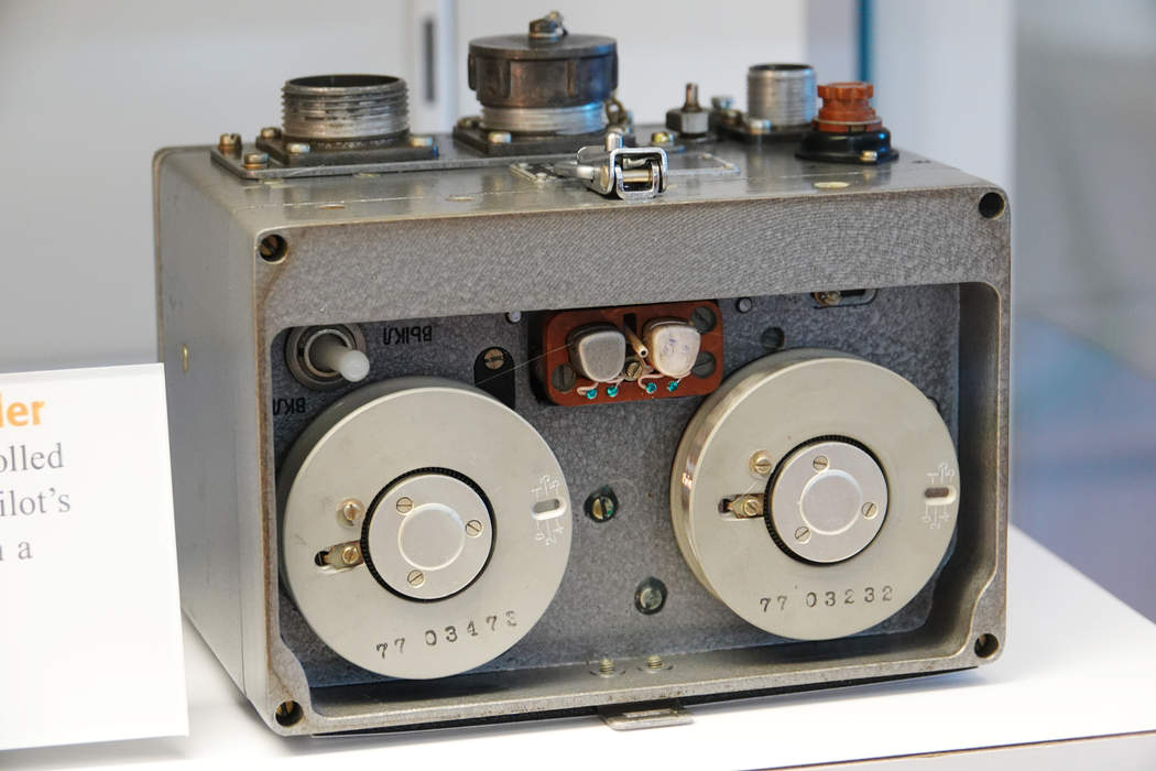 Flight recorder: Aircraft electronic recording device