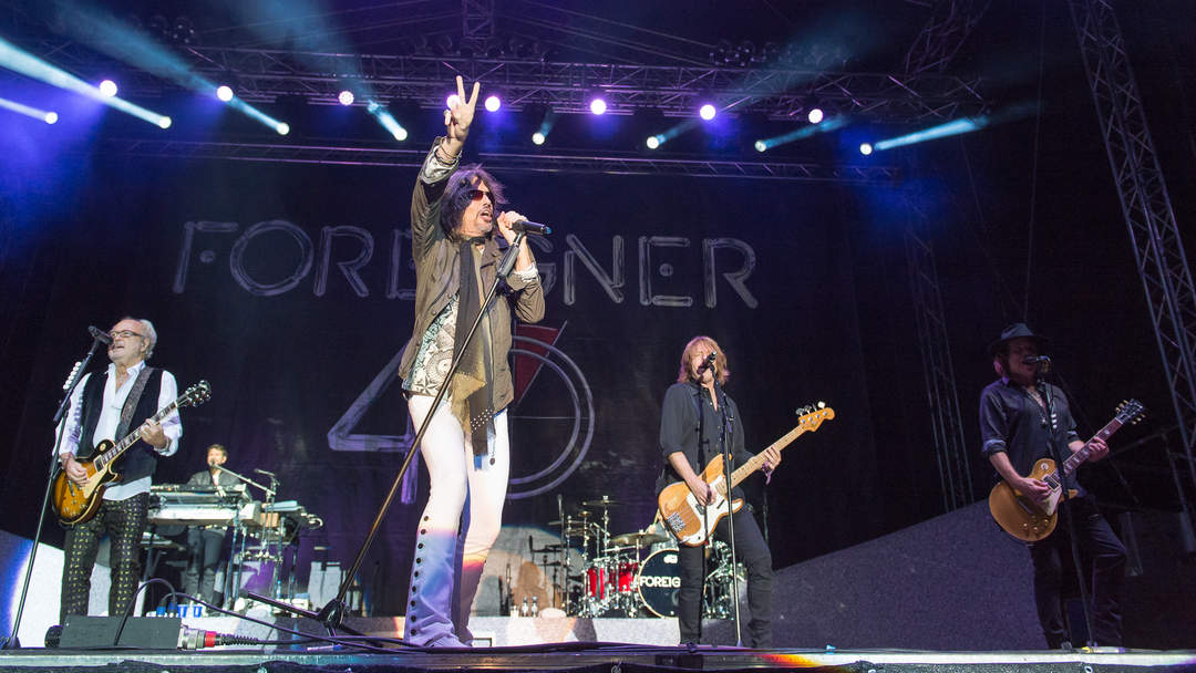 Foreigner (band): American rock band