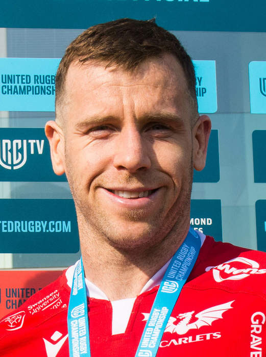 Gareth Davies (rugby union, born 1990): Welsh rugby union player