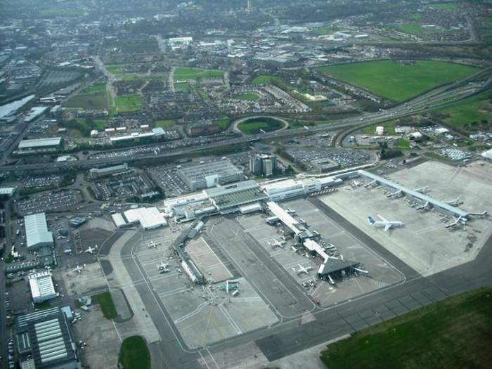 Glasgow Airport: International airport in Glasgow, Scotland