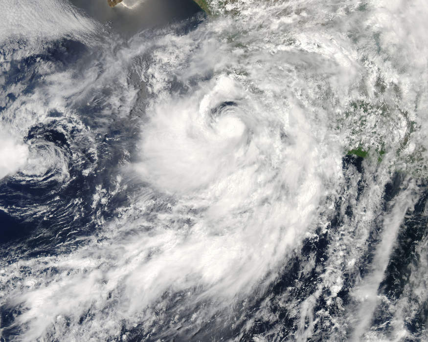 Hurricane Erick (2013): Category 1 Pacific hurricane in 2013