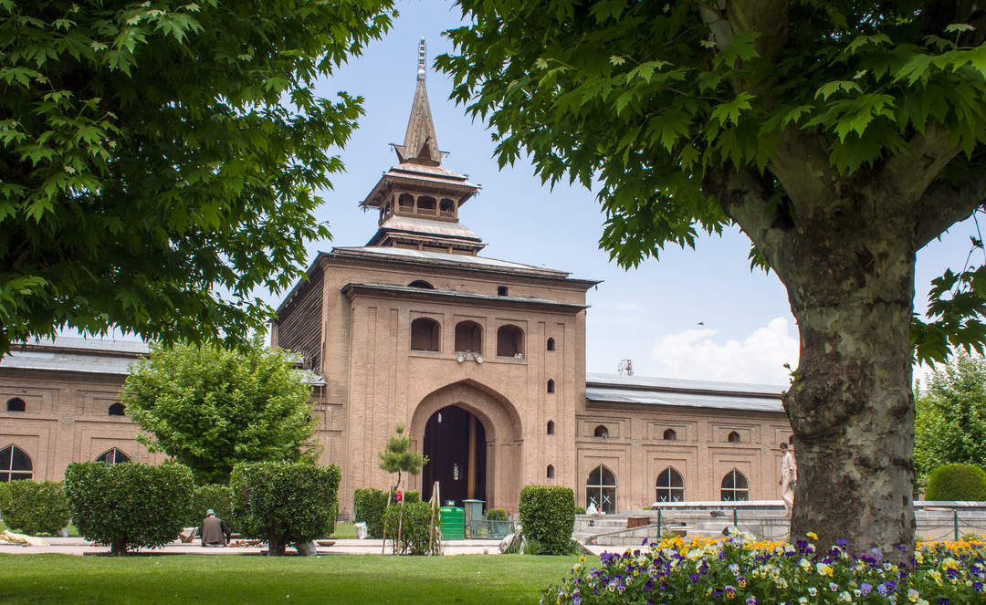 Jamia Masjid, Srinagar: Mosque in Srinagar, Kashmir