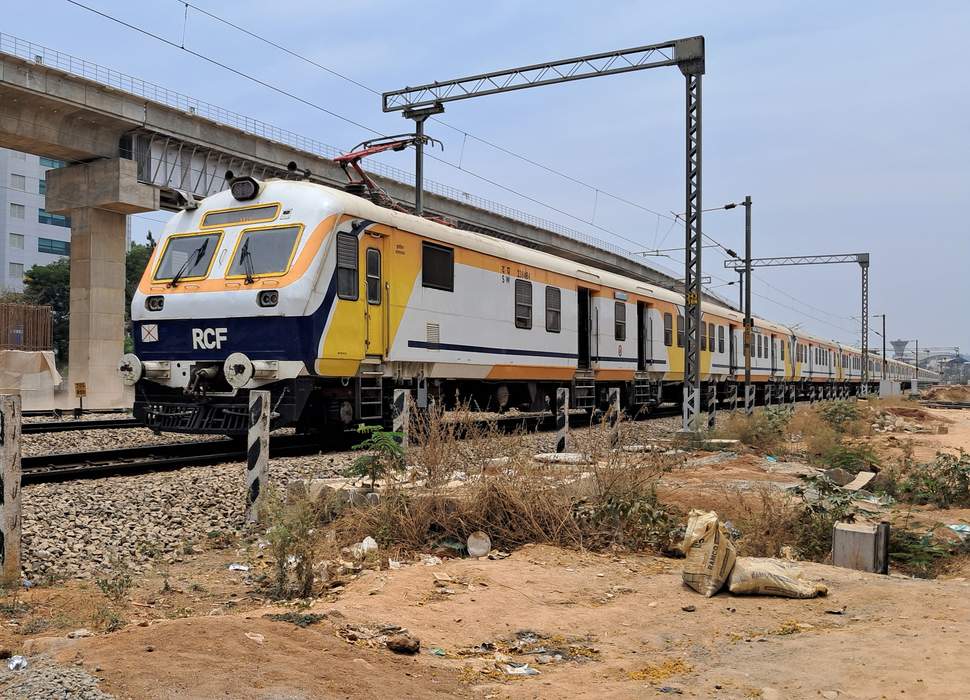 MEMU: Electric multiple unit trains in India