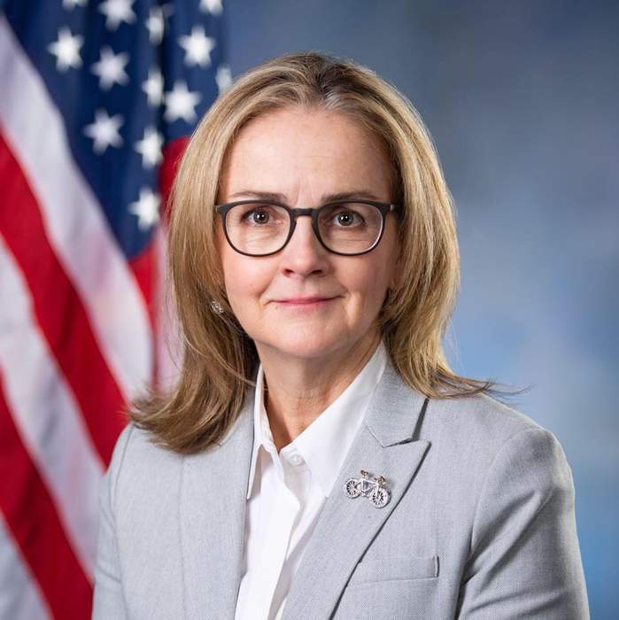 Madeleine Dean: American politician (born 1959)