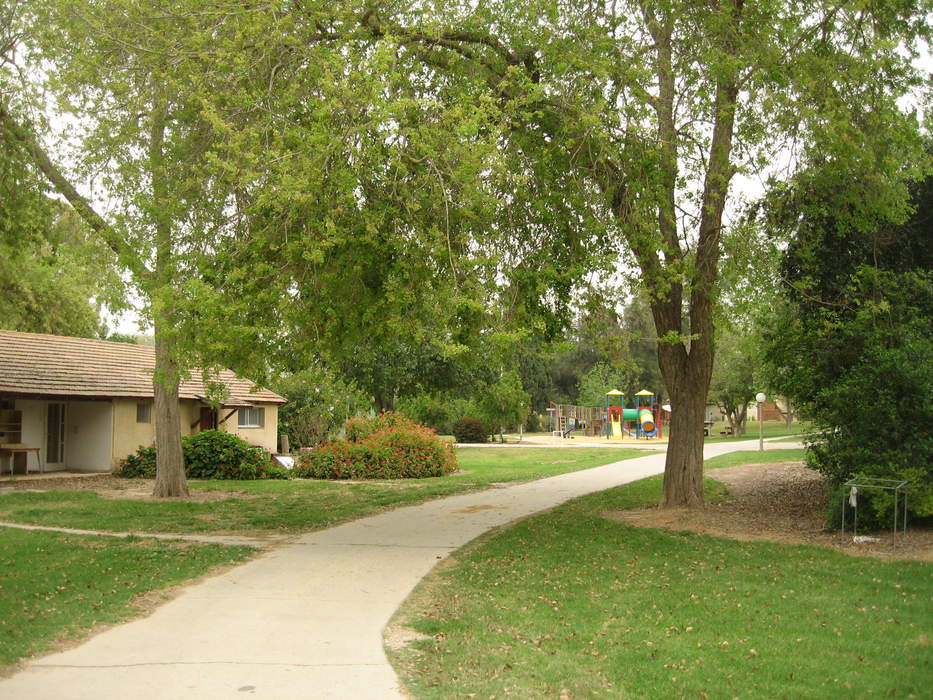 Nahal Oz (kibbutz): Kibbutz in southern Israel
