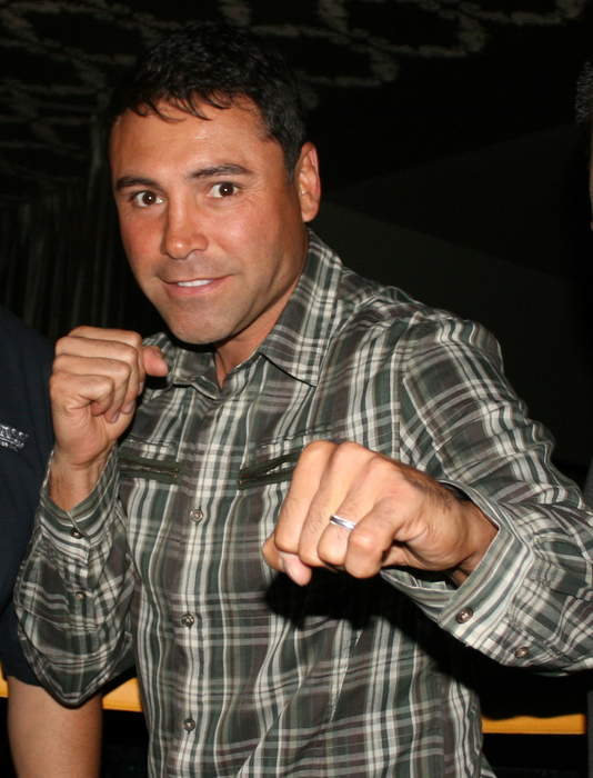 Oscar De La Hoya: American boxer (born 1973)