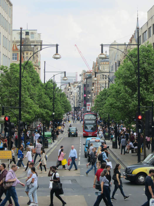 Oxford Street: Major street in the City of Westminster in London