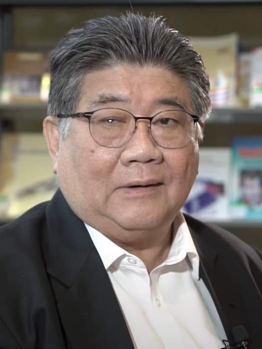 Phumtham Wechayachai: Thai politician (born 1953)