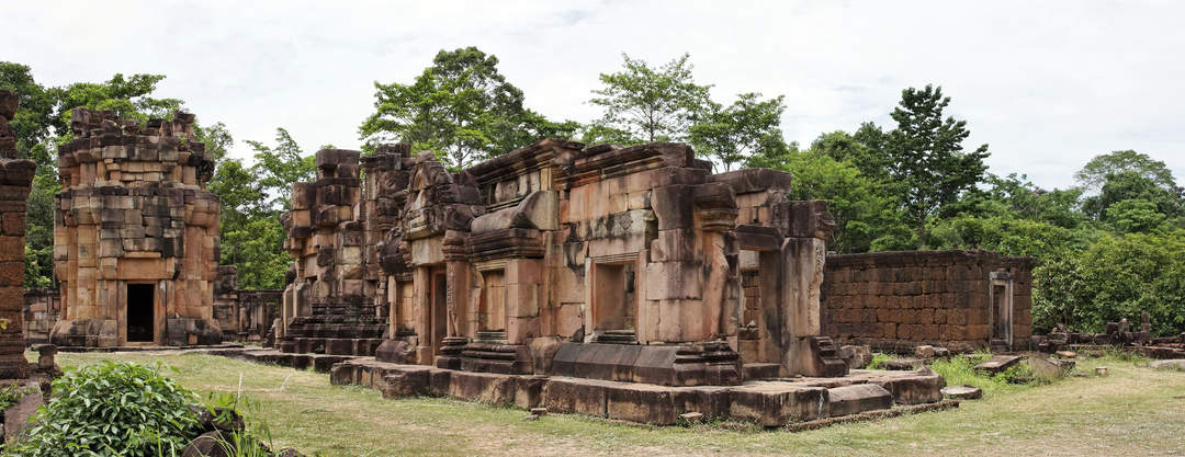 Prasat Ta Muen Thom: 11th-century Khmer temple on the Cambodia-Thailand border