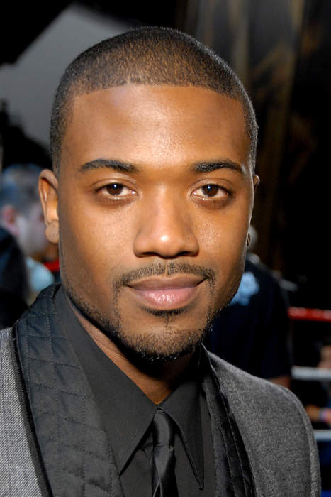 Ray J: American singer (born 1981)