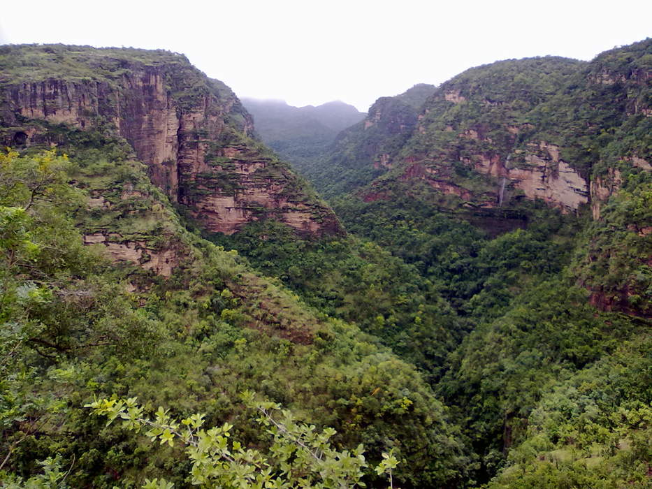 Satpura Range: Hill range in central India