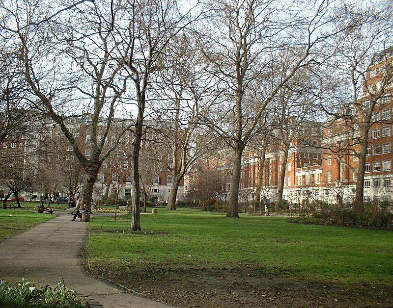 Tavistock Square: Public square in London, England