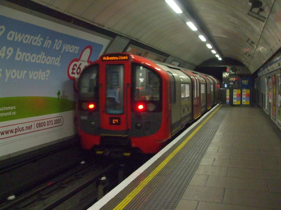 Victoria line: London Underground line